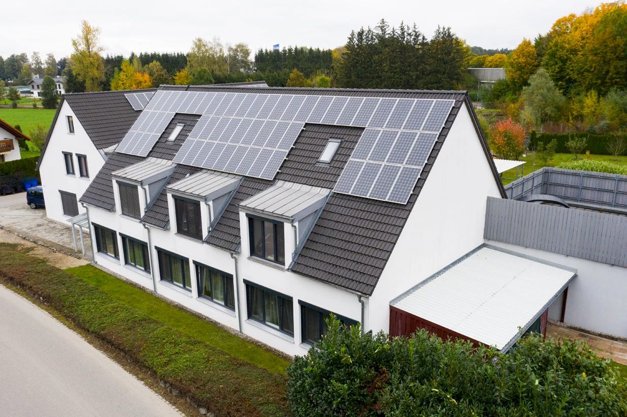 Außenansicht Kronenhof Intensivpflege WG Buchloe