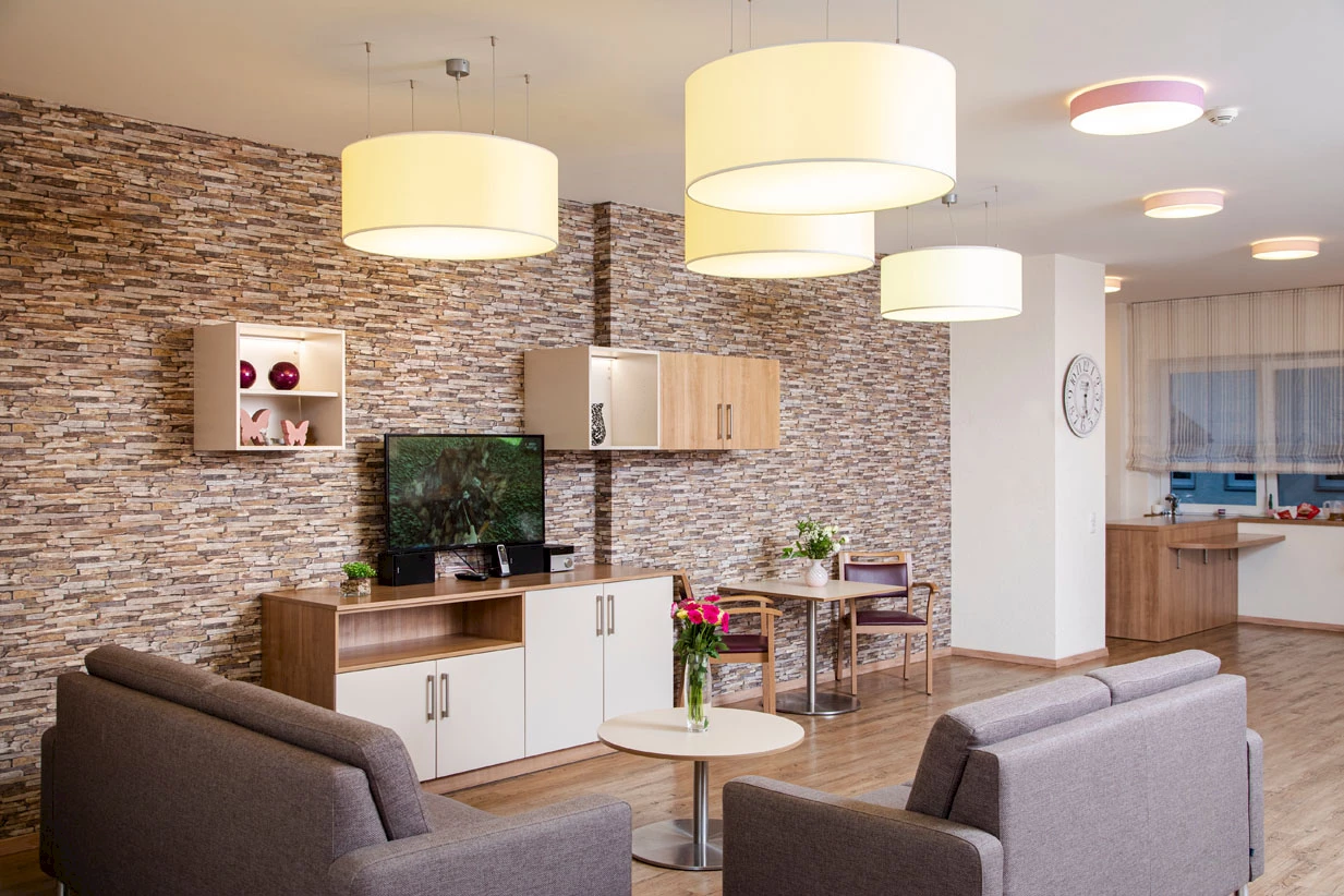 Wohnzimmer Kronenhof Intensivpflege WG Erkheim